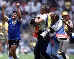 Hace 35 años, Diego Maradona deslumbró al planeta en el triunfo de Argentina ante Inglaterra en el Mundial de México 1986. Por eso, los 22 de junio se celebra el Día del Futbolista Argentino.
