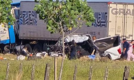 El choque ocurrió en la ruta 18, en la provincia de Entre Ríos. (Foto: Desde de Entre Ríos) El choque ocurrió en la ruta 18, en la provincia de Entre Ríos. (Foto: Desde de Entre Ríos)