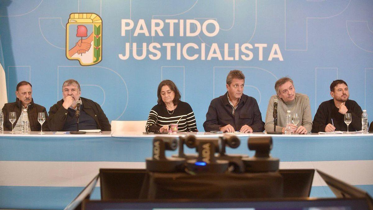 Guillermo Moreno fue categórico: “Las candidaturas quedaron en segundo plano. Vamos camino a la anomia y el peronismo lo tiene que impedir”.