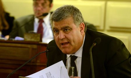 acuna: ?es un engano de corral decir que los usuarios tendran un 10% de descuento? acuna: ?es un engano de corral decir que los usuarios tendran un 10% de descuento?