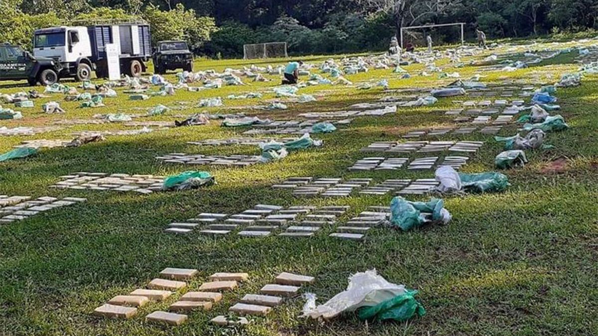 Interceptaron un camión con 10 toneladas de marihuana en Misiones y detuvieron al chofer