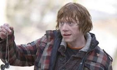 Rupert Grint revela que grabar la saga de Harry Potter fue sofocante. Rupert Grint revela que grabar la saga de Harry Potter fue sofocante.