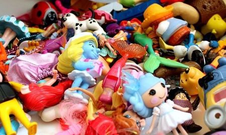 freno a los estereotipos de genero: francia busca que los juguetes dejen de ser ?para nene o para nena?