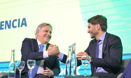 Los gobernadores de Santa Fe, Maximiliano Pullaro, y de Córdoba, Martín Llaryora, participaron este martes de Experiencia Idea Rosario. Los gobernadores de Santa Fe, Maximiliano Pullaro, y de Córdoba, Martín Llaryora, participaron este martes de Experiencia Idea Rosario.