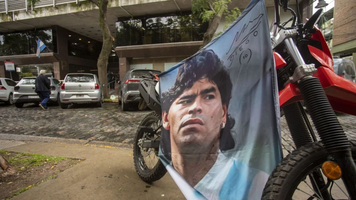 La Cámara de Apelaciones de San Isidro determinó que no es el órganocompetente para resolver la recusación en el proceso por la muerte de DiegoMaradona.
