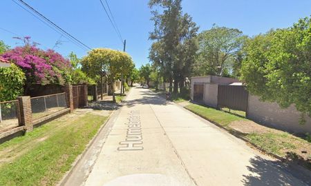 Tres ladrones irrumpieron en una casa de Helvecia, maniataron y golpearon a una pareja, y escaparon con dinero en efectivo, dólares y joyas. Tres ladrones irrumpieron en una casa de Helvecia, maniataron y golpearon a una pareja, y escaparon con dinero en efectivo, dólares y joyas.
