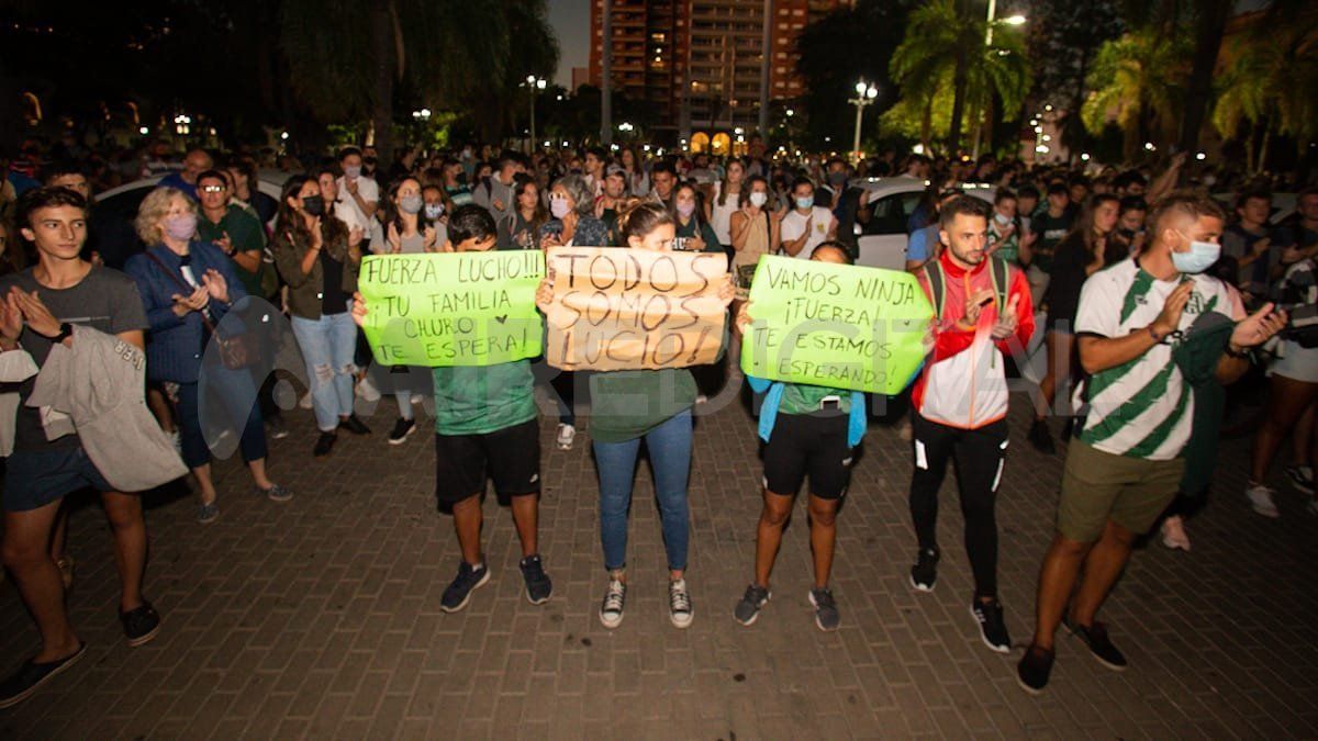 Multitudinaria marcha para pedir Justicia por Lucio Belfiori y mayor seguridad en la ciudad de Santa Fe.&nbsp;