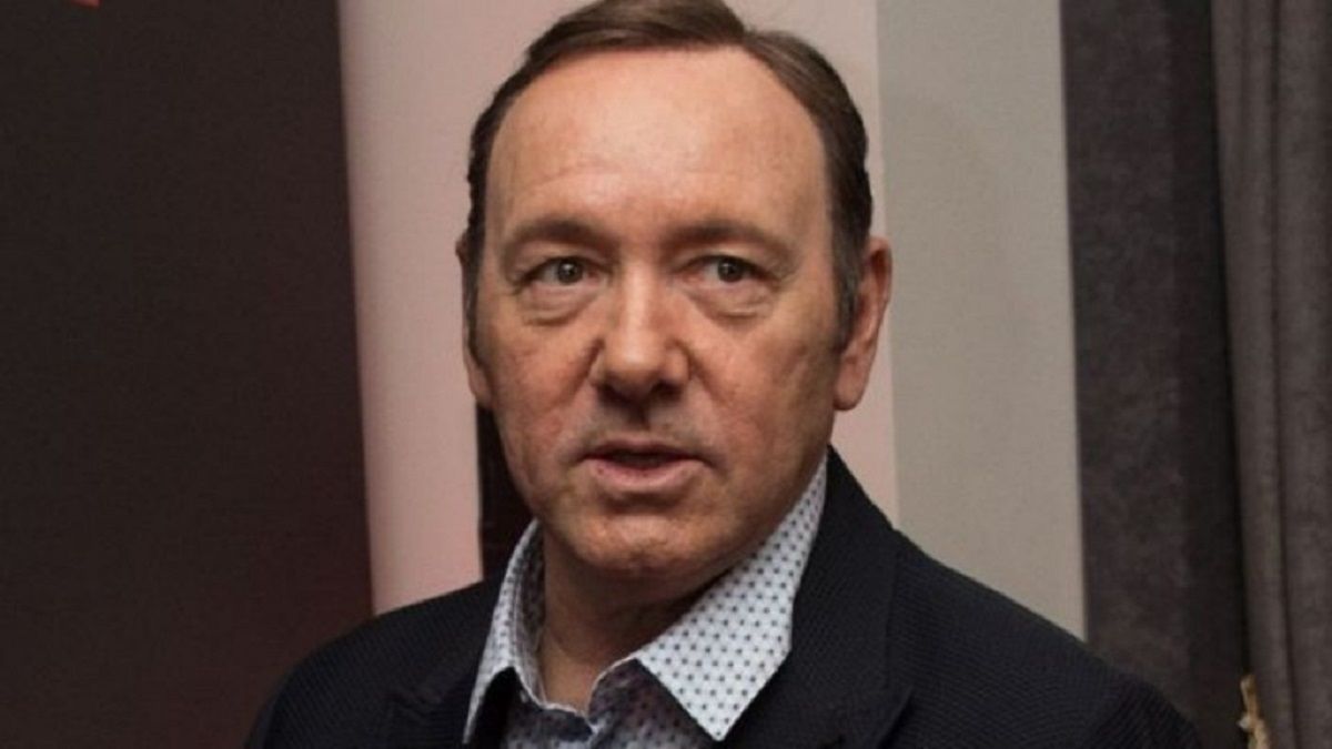Kevin Spacey vuelve a actuar luego de las acusaciones de abuso sexual.