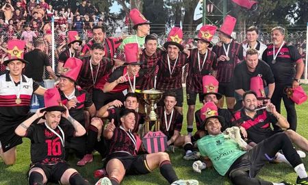 Juventud de Esperanza se consagró campeón de la Liga Esperancina de Fútbol. Foto: Instagram AD Juventud. Juventud de Esperanza se consagró campeón de la Liga Esperancina de Fútbol. Foto: Instagram AD Juventud.