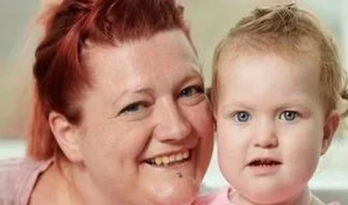 Tallulah Cox con solo 17 meses, fue diagnosticada con un raro tumor cerebral
