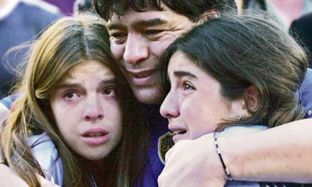 El emotivo regalo de Dalma a Maradona en su cumpleaños: Te pediría que me lleves de la mano El emotivo regalo de Dalma a Maradona en su cumpleaños: Te pediría que me lleves de la mano