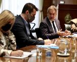 Darío Martínez recibió a empresarios del sector de biocombustibles y a legisladores nacionales por Santa Fe. Darío Martínez recibió a empresarios del sector de biocombustibles y a legisladores nacionales por Santa Fe.