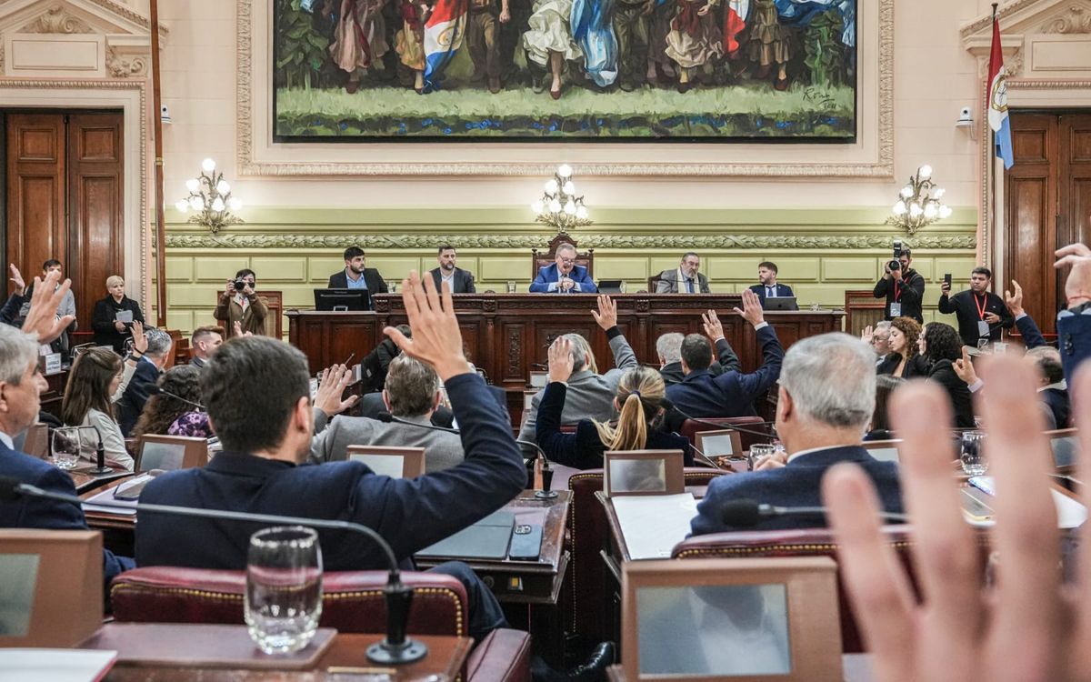 El debate por la autonomía municipal es clave en la Convención del 25.