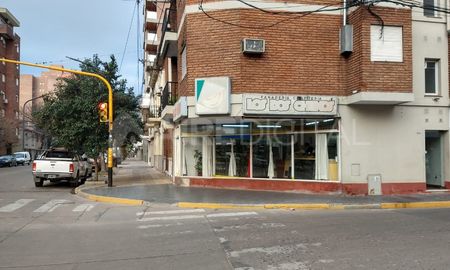 La panadería asaltada este sábado en barrio Sur. La panadería asaltada este sábado en barrio Sur.