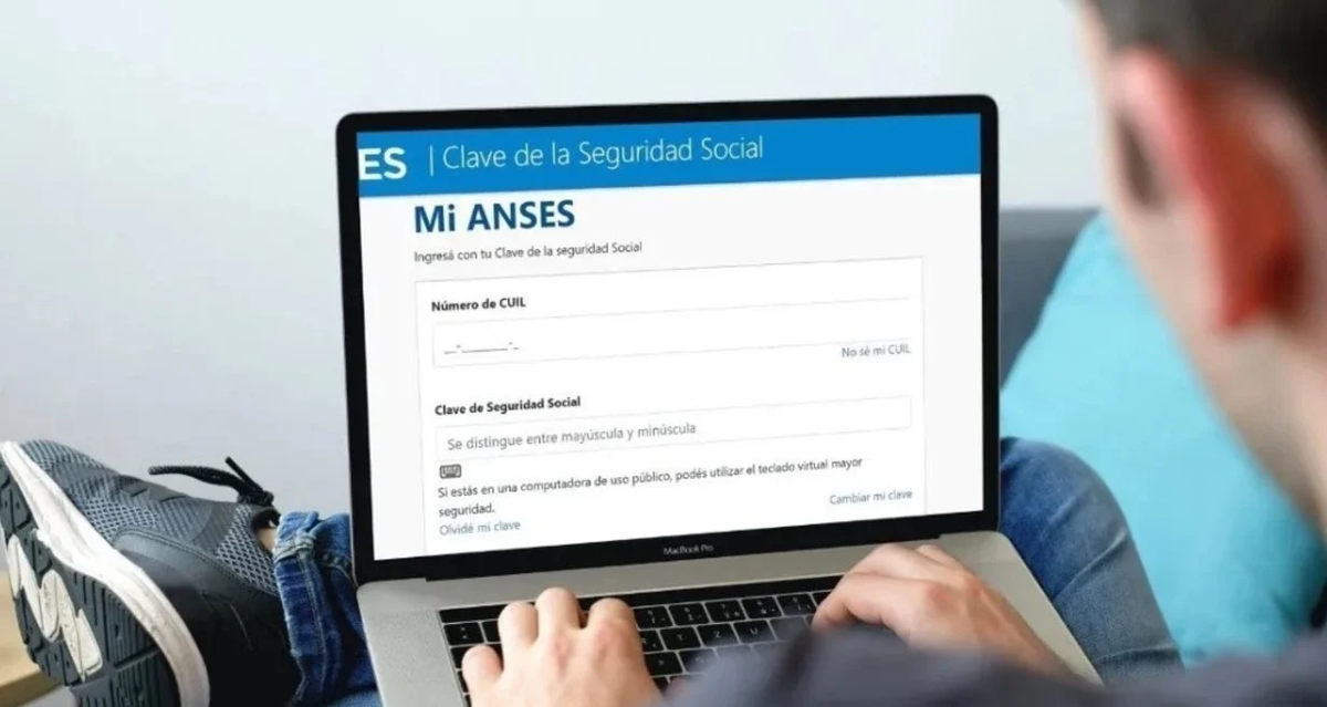 Los préstamos podrán financiarse en 24, 36 o 48 cuotas con una TNA del 50% anual. Los préstamos podrán financiarse en 24, 36 o 48 cuotas con una TNA del 50% anual.