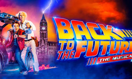 Para celebrar, la página oficial de Back to the Future - The Musical presentó un trailer que presenta varios de los números y al elenco encargado de darle vida a esta más que interesante nueva versión de la aclamada película de los 80. Para celebrar, la página oficial de Back to the Future - The Musical presentó un trailer que presenta varios de los números y al elenco encargado de darle vida a esta más que interesante nueva versión de la aclamada película de los 80.