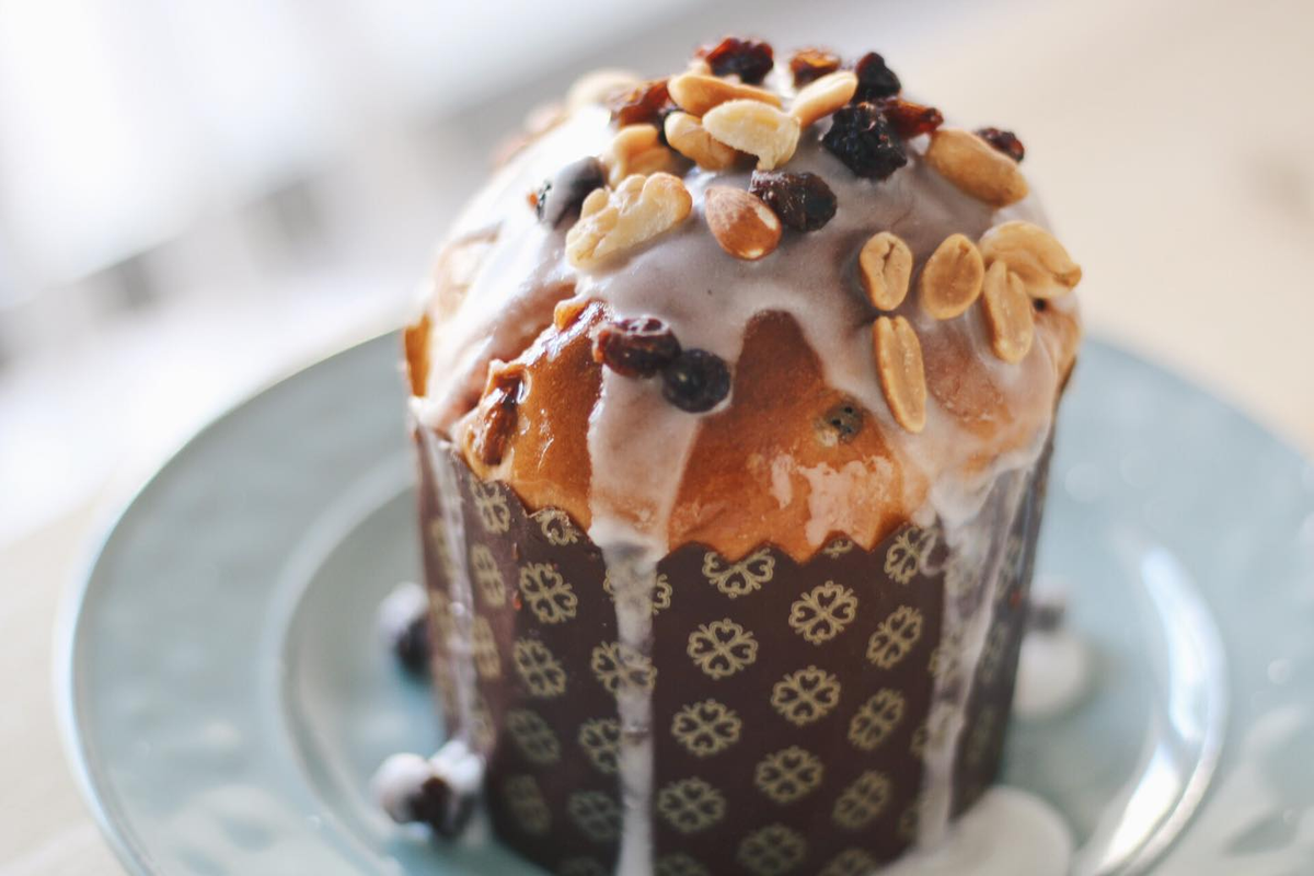 El glaseado es una excelente forma de decorar el pan dulce hecho en casa. El glaseado es una excelente forma de decorar el pan dulce hecho en casa.