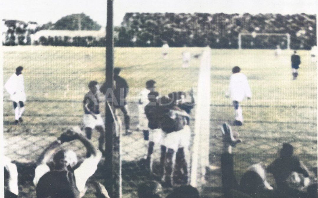 Colón dio nacimiento al Cementerio de Elefantes tras ganarle 2 a 1 al Santos de Pelé.