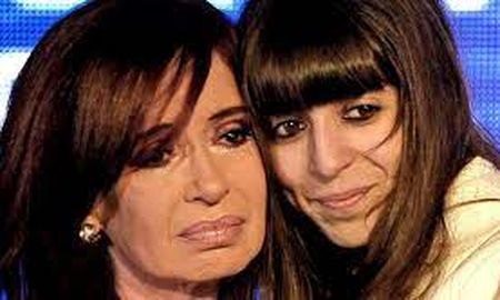 Apareció Florencia Kirchner en redes y preocupó a sus seguidores: Baqueteada por... Apareció Florencia Kirchner en redes y preocupó a sus seguidores: Baqueteada por...