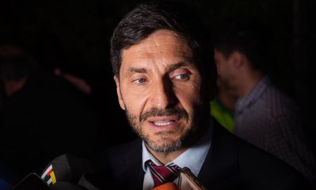 El gobernador de Santa Fe, Maximiliano Pullaro, se refirió este martes al vínculo con el gobierno nacional y reconoció que evitó concretar una reunión con el ministro del Interior, Diego Santilli. El gobernador de Santa Fe, Maximiliano Pullaro, se refirió este martes al vínculo con el gobierno nacional y reconoció que evitó concretar una reunión con el ministro del Interior, Diego Santilli.
