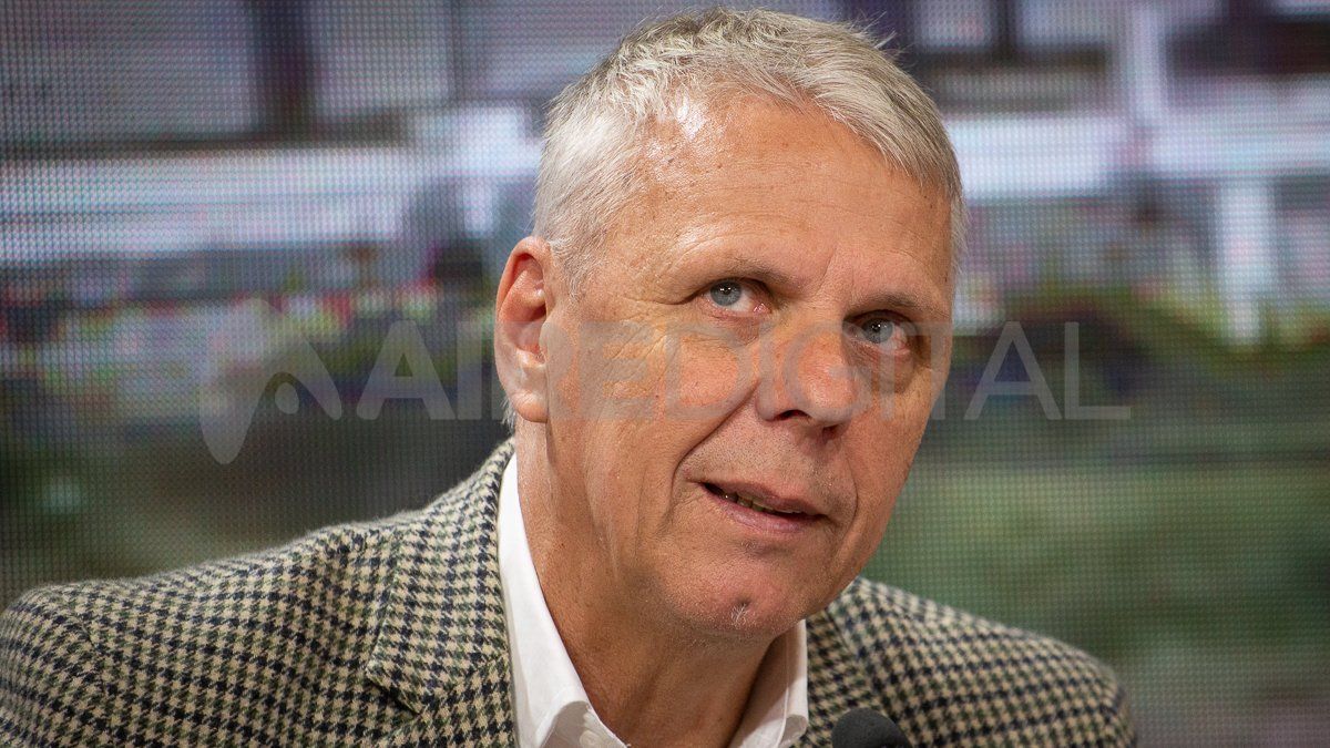 Adolfo Fito Schweighofer estuvo este viernes en Ahora Vengo para dar detalles de lo que serán los homenajes a los héroes y soldados que pelearon en Malvinas.