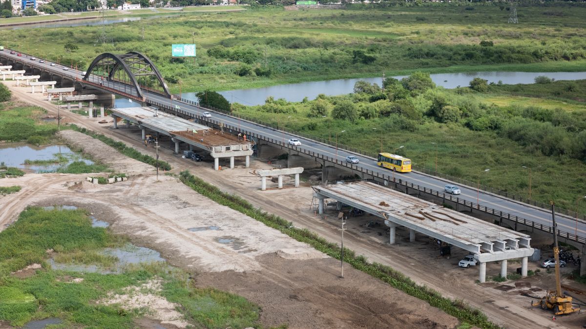 A un año del inicio, la obra tiene un 35% de avance, con un grado de progreso significativo en su estructura principal. A un año del inicio, la obra tiene un 35% de avance, con un grado de progreso significativo en su estructura principal.