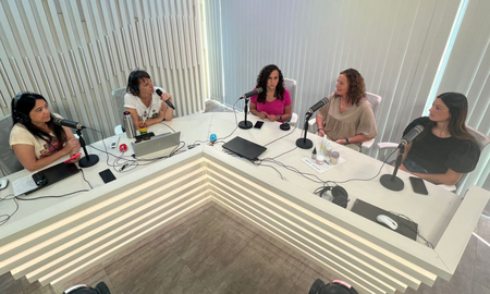un duo de madre e hija que crearon su emprendimiento de cosmetica natural un duo de madre e hija que crearon su emprendimiento de cosmetica natural