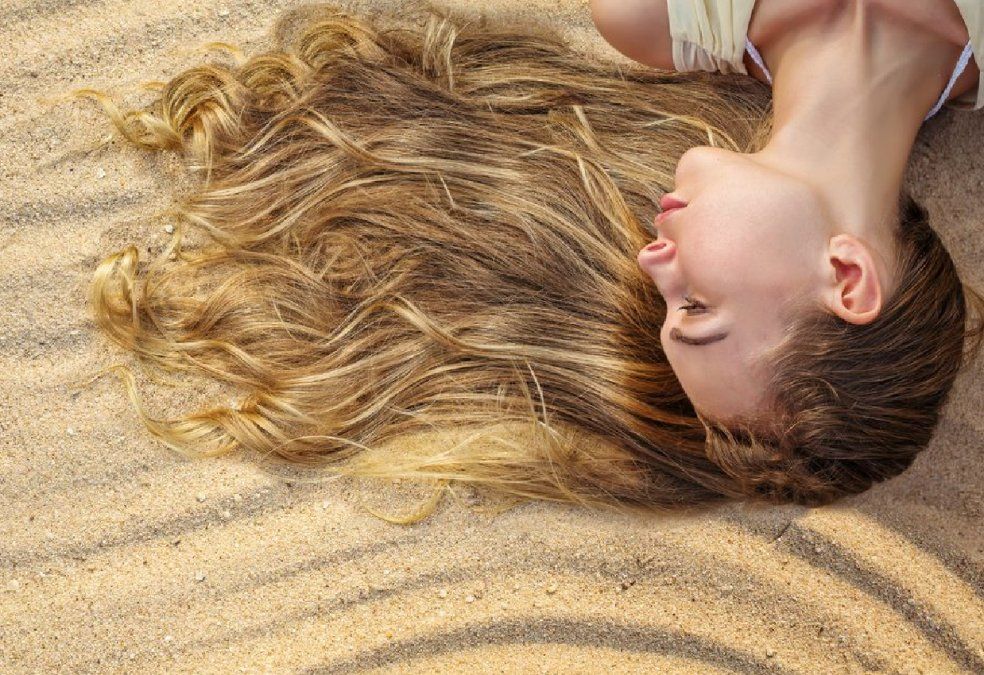 Por qué el rubio se vuelve verde en verano