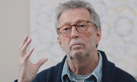 Eric Clapton afirmó que los vacunados contra el Covid-19 están bajo hipnosis masiva. Eric Clapton afirmó que los vacunados contra el Covid-19 están bajo hipnosis masiva.