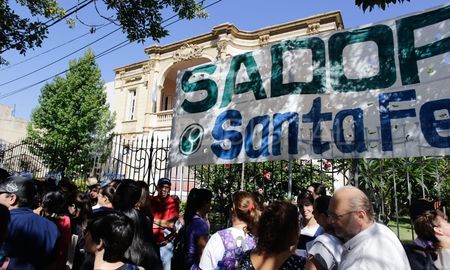 La medida fue consensuada con todos los delegdos de Santa Fe y Rosario. La medida fue consensuada con todos los delegdos de Santa Fe y Rosario.