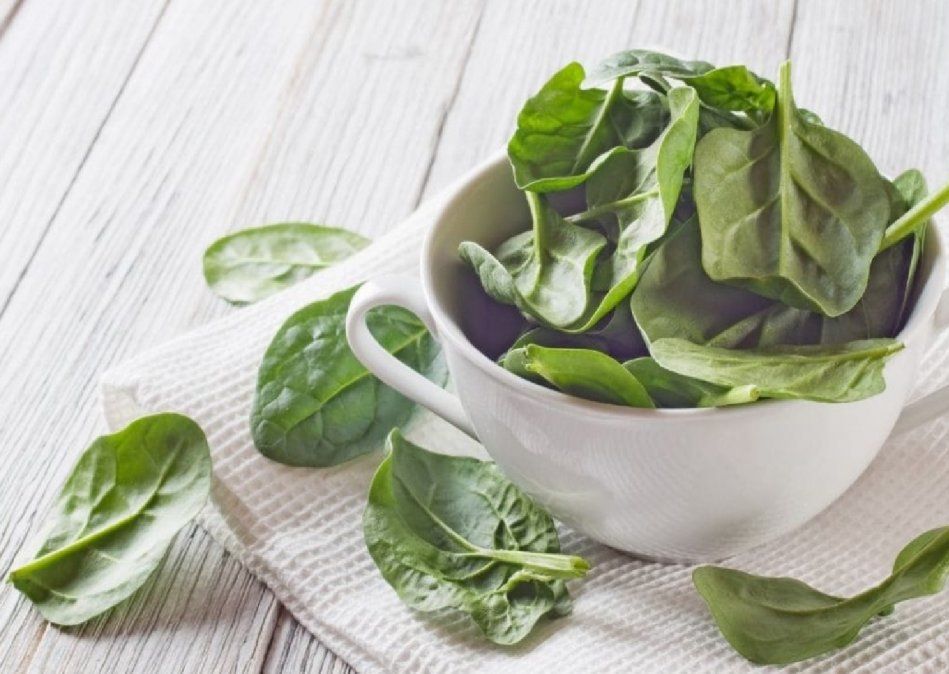 Las espinacas son las verduras más ricas en vitamina B2 y hay muchas formas para incorporarlas de forma sana a nuestra alimentación diaria.