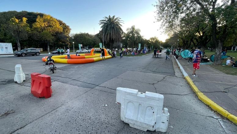 La calle recreativa volvió al Parque Garay: se realizaron actividades para grandes y chicos