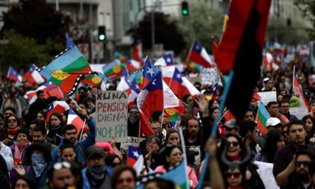 chile se prepara para una nueva jornada de protestas callejeras este lunes chile se prepara para una nueva jornada de protestas callejeras este lunes