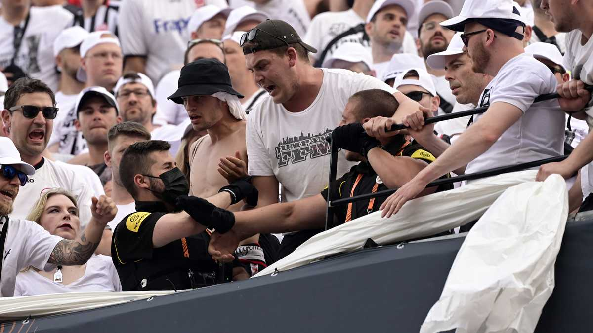 Batalla campal en la en la previa de la final de la Europa League