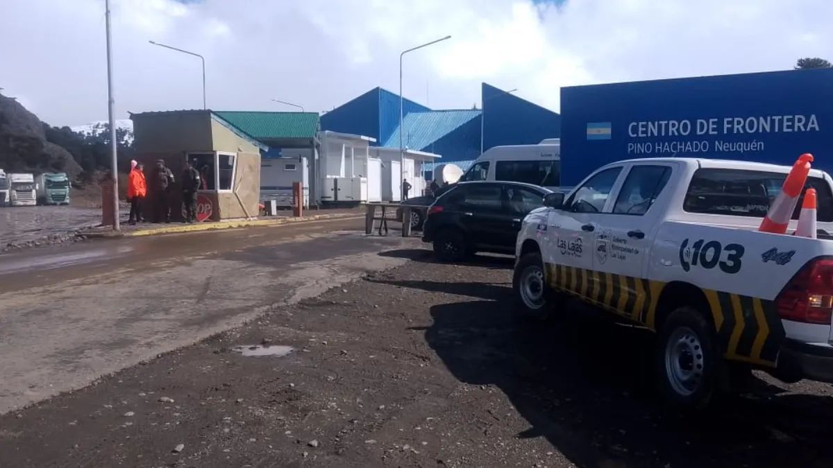 Paso fronterizo Pino Hachado, en Neuquén. Paso fronterizo Pino Hachado, en Neuquén.