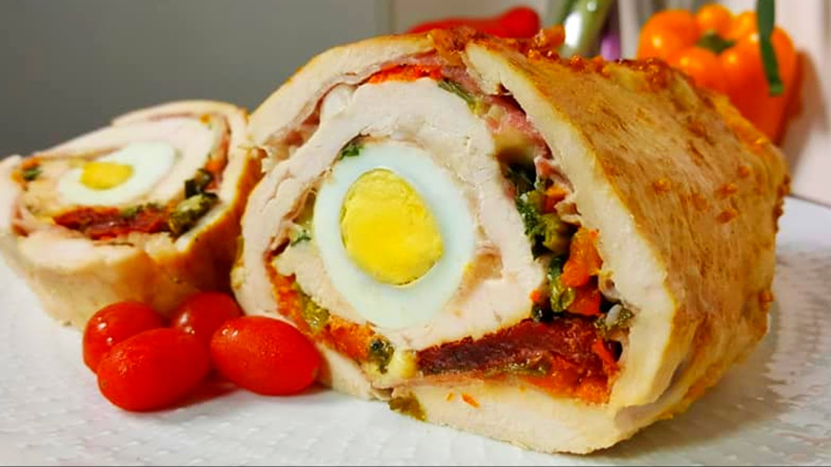 El pollo arrollado es muy sencillo de hacer y se puede rellenar con los ingredientes que más te gusten. El pollo arrollado es muy sencillo de hacer y se puede rellenar con los ingredientes que más te gusten.