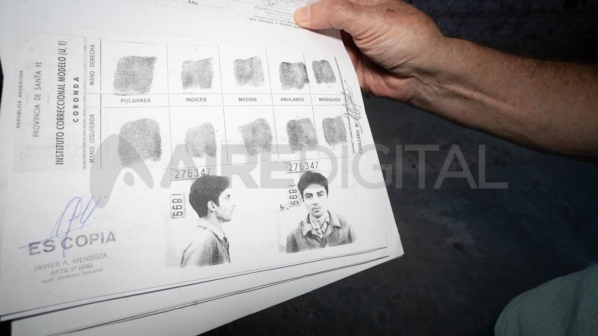 Por la comisaría 4°, ubicada en Zavalla al 2400, pasaron alrededor de 398 personas, algunas de ellas, luego pasaron a estar a disposición del Poder Ejecutivo (presos reconocidos por el Estado), pero muchos otros, fueron desaparecidos. 