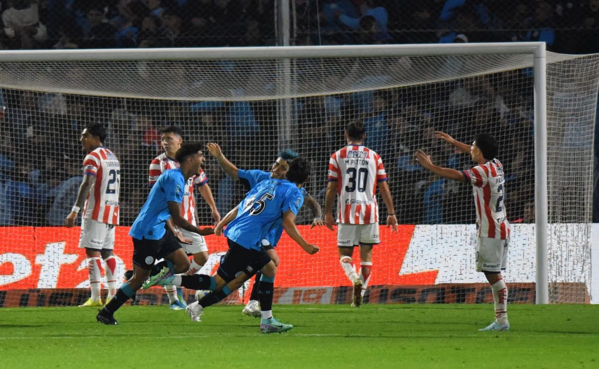 Sánchez y Hernándes marcaron para Belgrano. Sánchez y Hernándes marcaron para Belgrano.