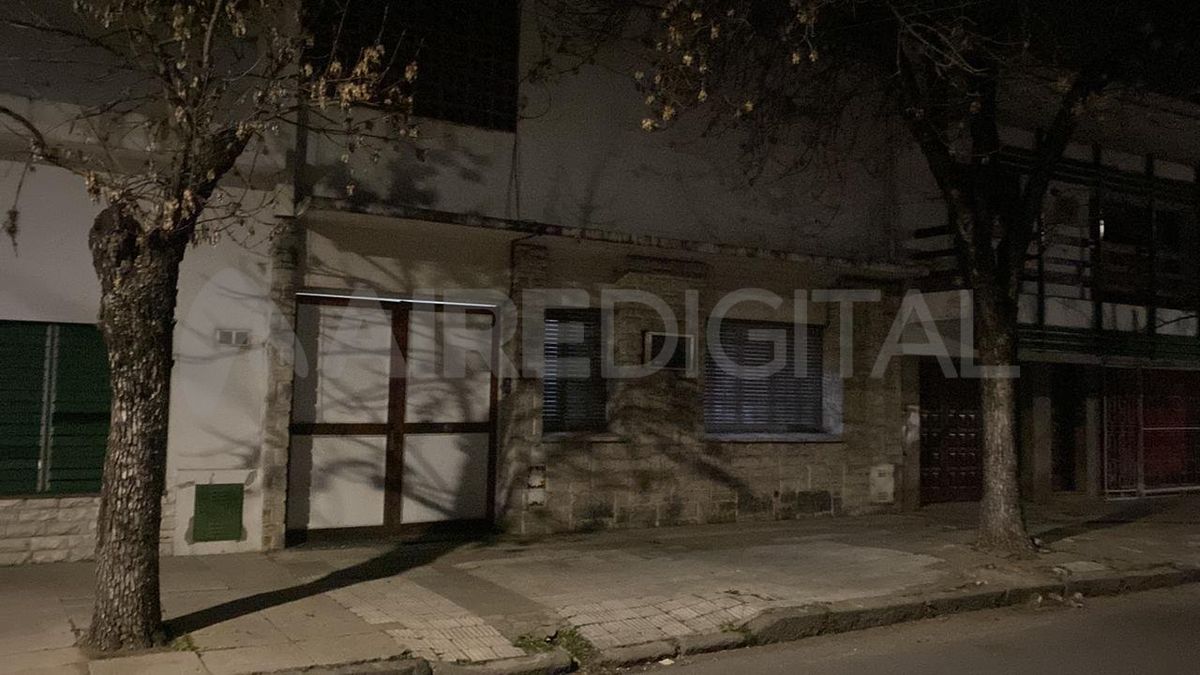 Los ladrones se colgaron por los techos para ingresar por el patio de vivienda ubicada en el macrocentro de la ciudad.