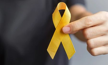 El lazo amarillo se utiliza en todo el mundo con el objetivo de crear conciencia acerca de la prevención del suicidio, un tema que genera cada vez más preocupación en Santa Fe. El lazo amarillo se utiliza en todo el mundo con el objetivo de crear conciencia acerca de la prevención del suicidio, un tema que genera cada vez más preocupación en Santa Fe.