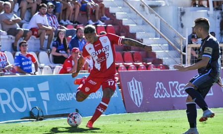 Brian Blasi se lesionó y se perderá el clásico entre Unión y Colón por el Torneo de la Liga Profesional. Brian Blasi se lesionó y se perderá el clásico entre Unión y Colón por el Torneo de la Liga Profesional.