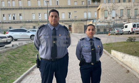 Los suboficiales Edgardo Martinelli y Carla Pagano contaron en diálogo con AIRE cómo fue la dramática situación que concluyó con un final feliz. Los suboficiales Edgardo Martinelli y Carla Pagano contaron en diálogo con AIRE cómo fue la dramática situación que concluyó con un final feliz.