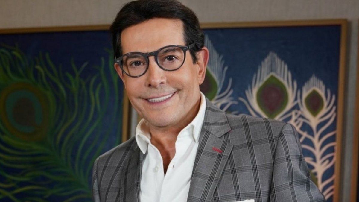 El comunicador está de luto luego de que en los últimos días han fallecido familiares cercanos