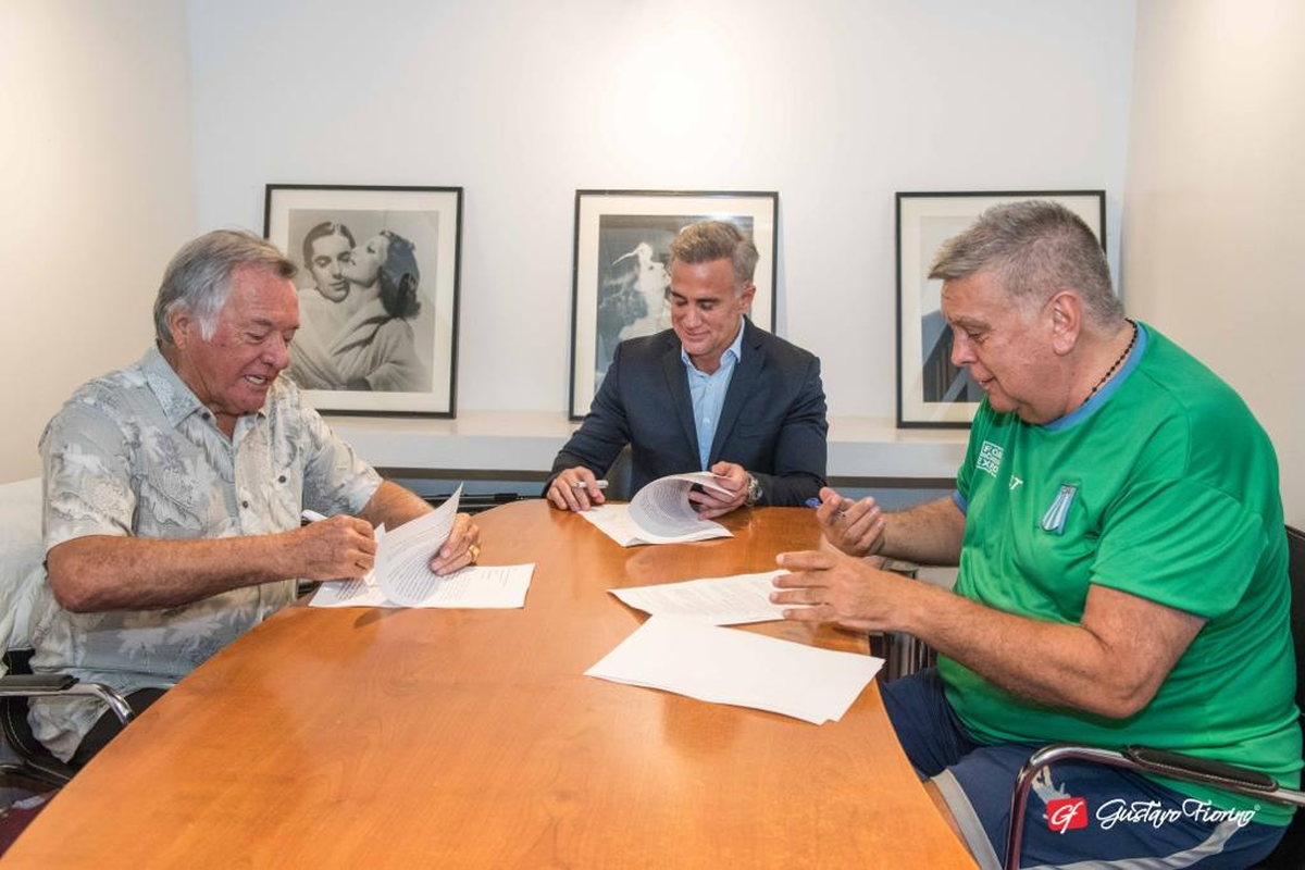 Luis Ventura, a la cabeza de APTRA, reveló la fecha en la que se realizarán los premios Martín Fierro Digital Nativo.