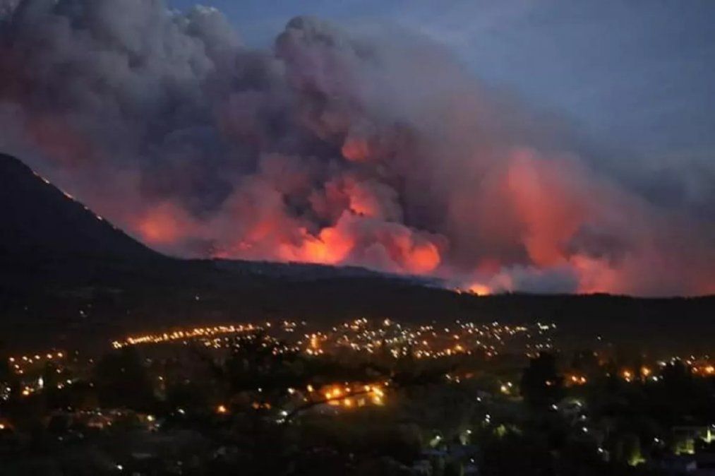 El Hoyo, la ciudad patagónica paradisíaca arrasada por el fuego