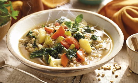 Sopa de verduras: la receta sencilla y con pocos ingredientes que es perfecta para el frío Sopa de verduras: la receta sencilla y con pocos ingredientes que es perfecta para el frío
