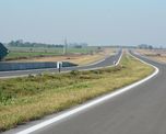 Vialidad Nacional avanzó este viernes con una nueva etapa del proceso para concesionar rutas nacionales a empresas privadas y Santa Fe aparece como una de las provincias más involucradas en el esquema. Vialidad Nacional avanzó este viernes con una nueva etapa del proceso para concesionar rutas nacionales a empresas privadas y Santa Fe aparece como una de las provincias más involucradas en el esquema.