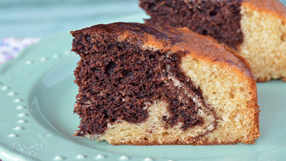 Torta marmolada casera: el clásico de la merienda que nunca falla