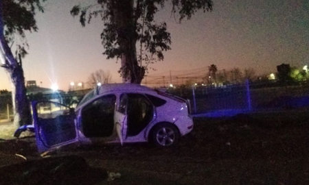 Según indicó la policía, la mujer, sin intervención de terceros, perdió el control del automóvil y chocó frontalmente contra un árbol. La colisión ocurrió este domingo aproximadamente a las 6.30. Según indicó la policía, la mujer, sin intervención de terceros, perdió el control del automóvil y chocó frontalmente contra un árbol. La colisión ocurrió este domingo aproximadamente a las 6.30.