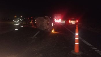 Un auto volcó en la Autopista Santa Fe-Rosario: la conductora resultó ilesa